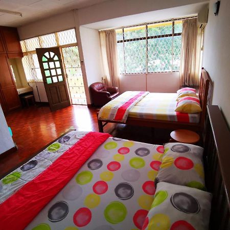 Lpm Room Tanjung Bungah  Zewnętrze zdjęcie