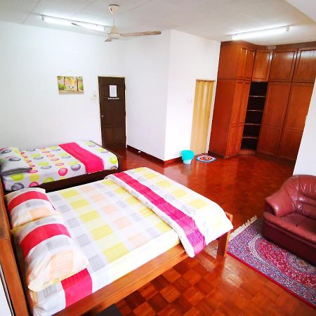 Lpm Room Tanjung Bungah  Zewnętrze zdjęcie